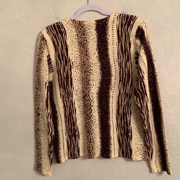 C.M.Chapes Women’s Long Sleeve Sweater Size L - Picture 2 of 8